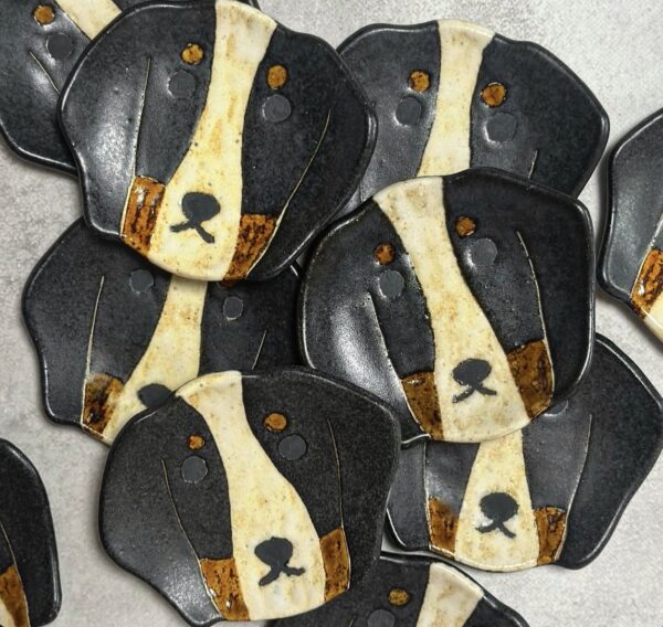 BERNESE MOUNTAIN DOG MOTIF PLATE | si gu sa