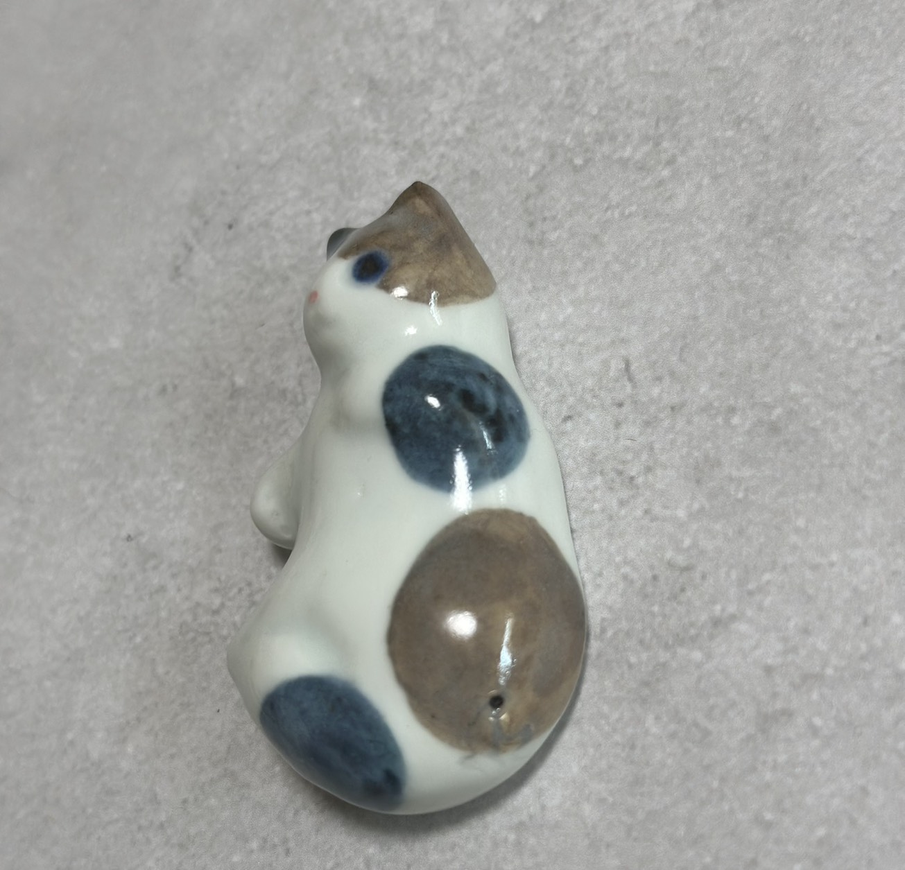 三毛猫 横向き1